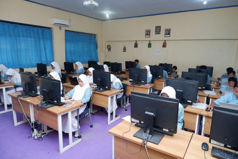 Pelaksanaan ANBK Tahun 2025 di SMP Muhammadiyah Pekajangan Berjalan Lancar